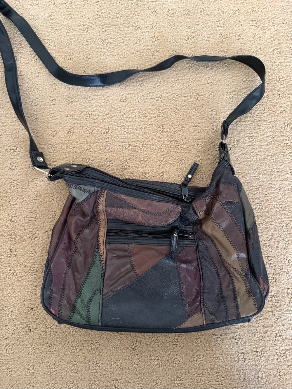 Vintage Covington colorblock
patchwork shoulder bag 1980s
